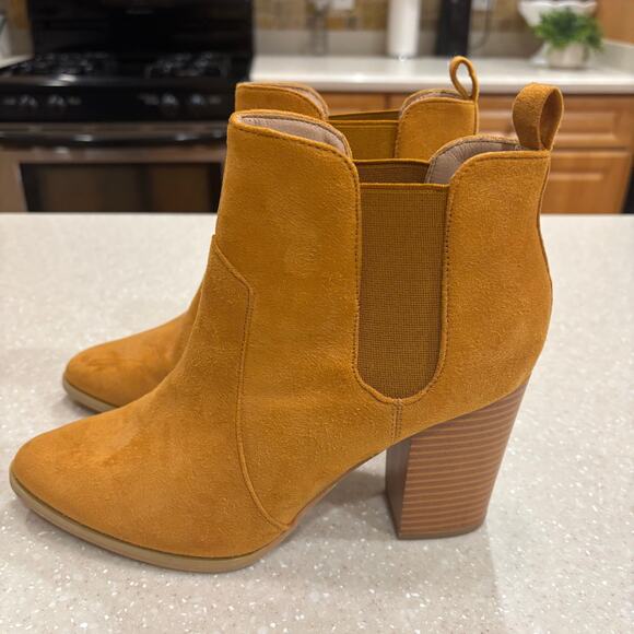 Womens Pull On Boots  Sz 7.5 Brown Suede Western Office Career Business 3" Heel - Picture 8 of 9